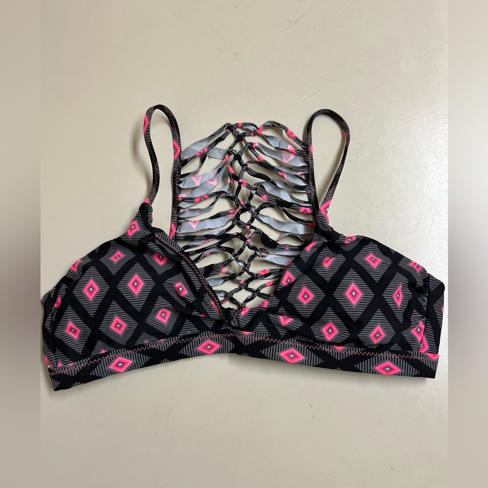 Raisins Black and Pink Diamond Strappy Bikini Top - Size Medium - EUC